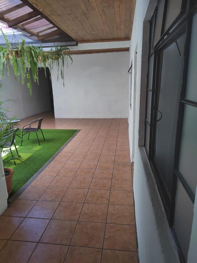El Extranjero Hostal أنتيغوا غواتيمالا المظهر الخارجي الصورة
